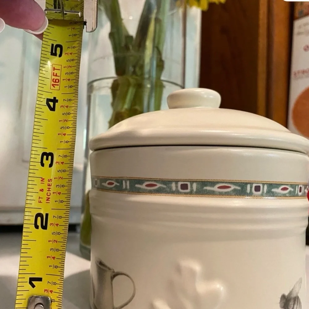 Pfaltzgraff Cream Ceramic Bath Storage Jar